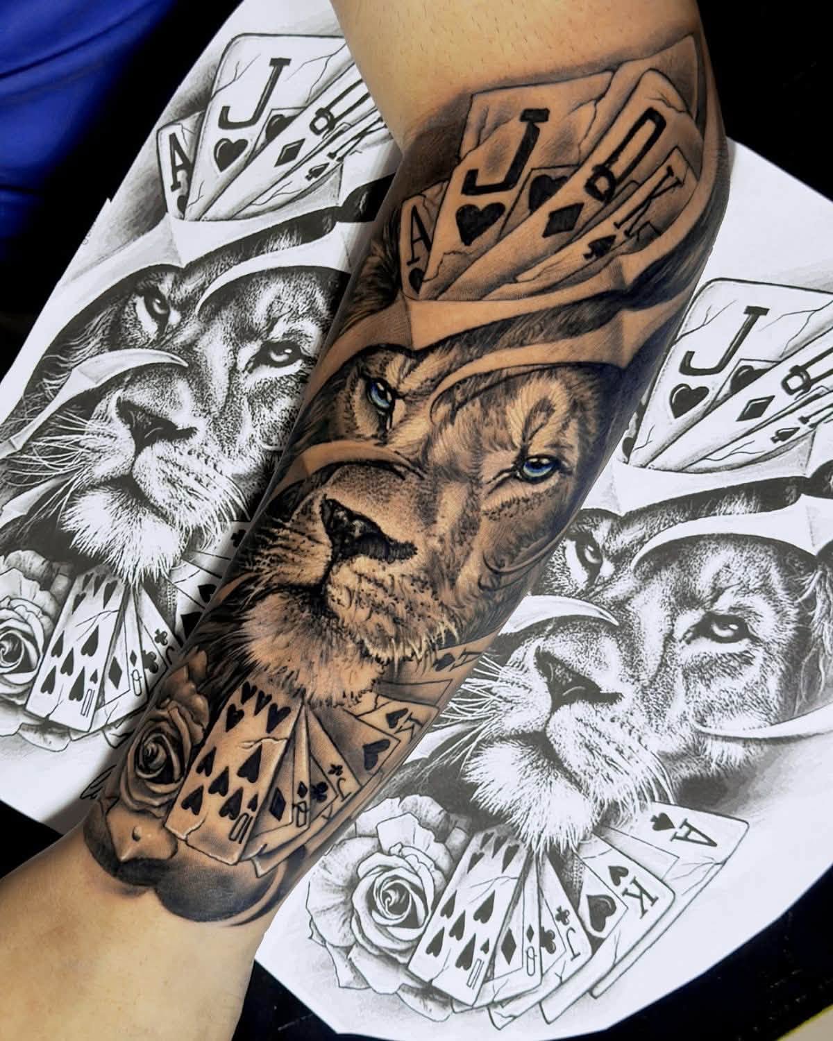 Custom tattoo detail
